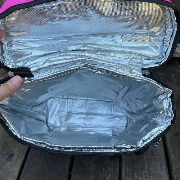 ?NEW Insulated Leopard Print Backpack Cooler Bag?